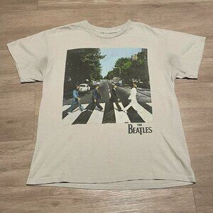 THE BEATLES GRAPHIC TEE (Abbey Road)
